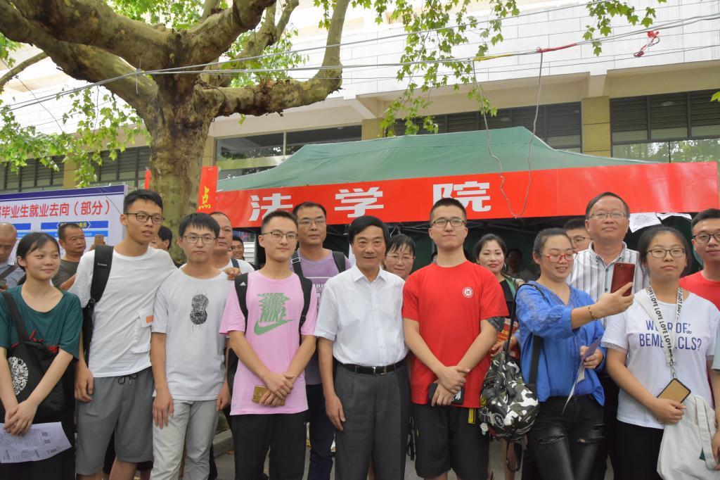 美狮贵宾会