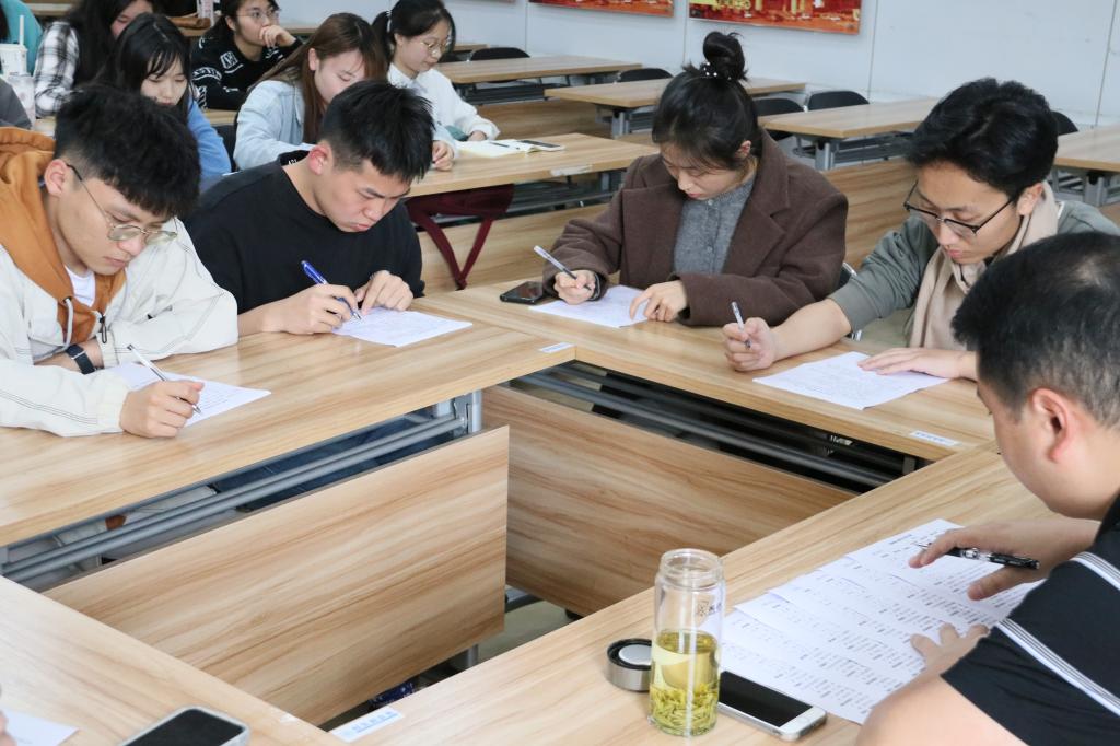 美狮贵宾会